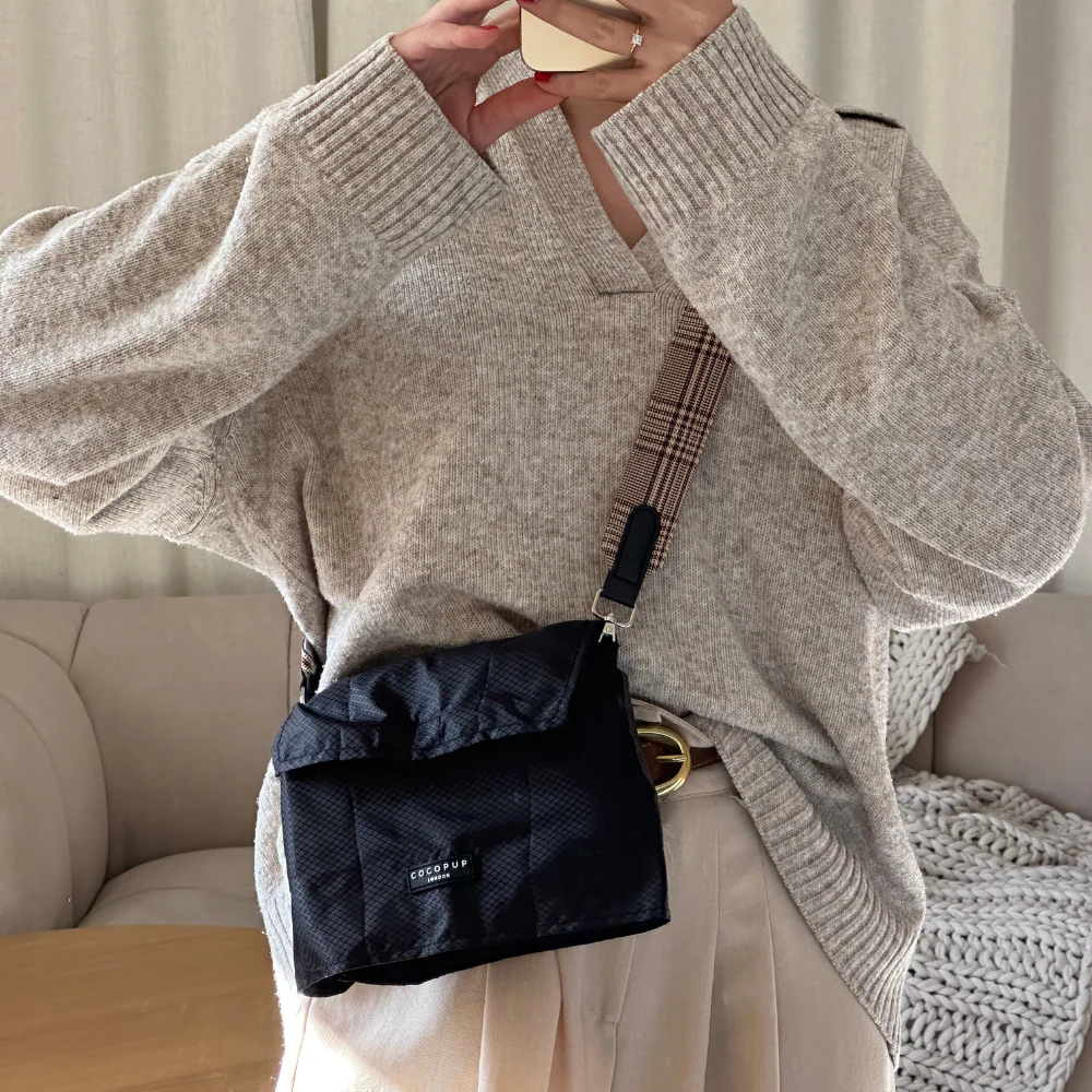 Classic Size Dog Walking Bag Waterproof Cover - Image 4