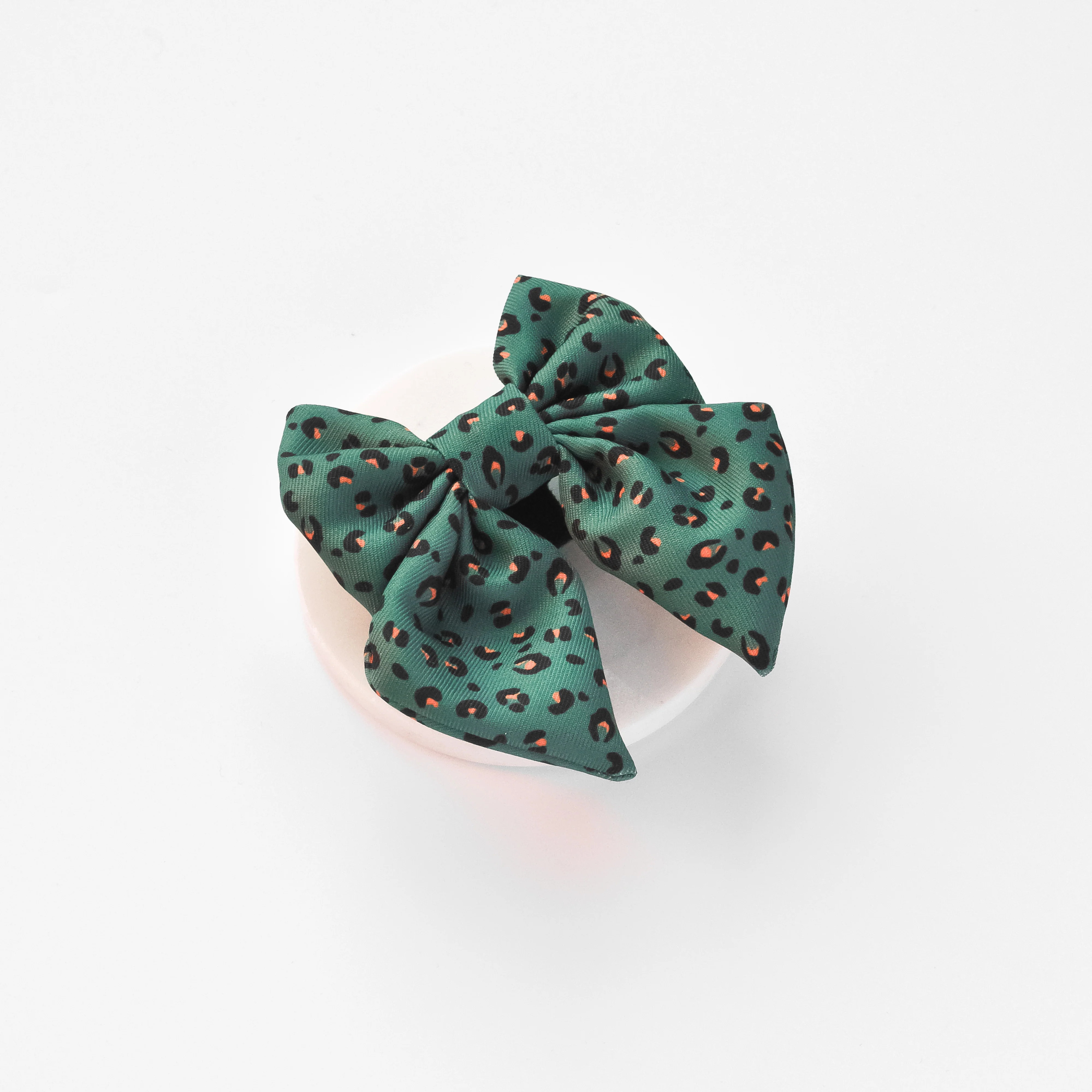 Khaki Leopard Sailor Bow Tie - Image 3