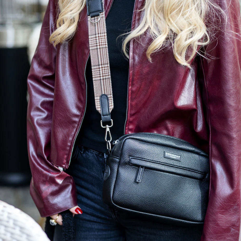 PU Leather Dog Walking Bag Bundle - Black - Image 12